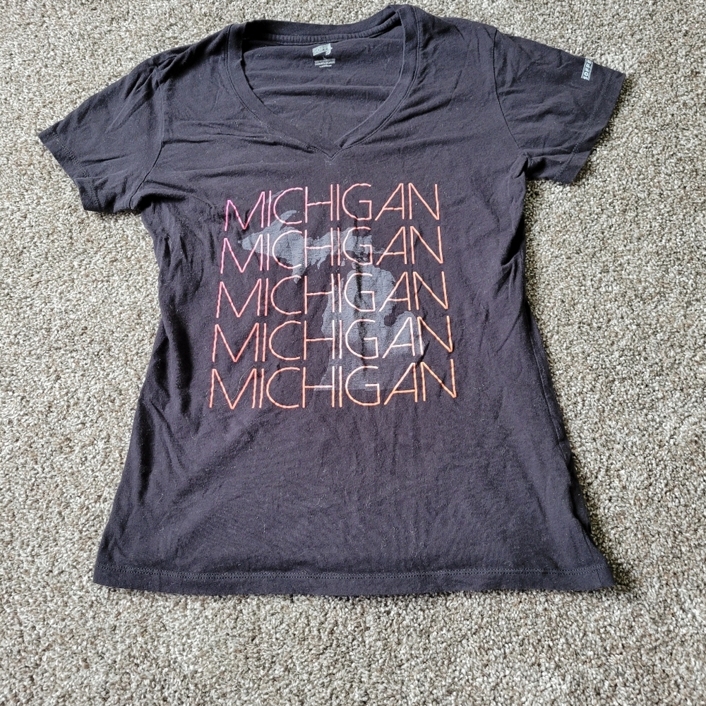Michigan v-neck